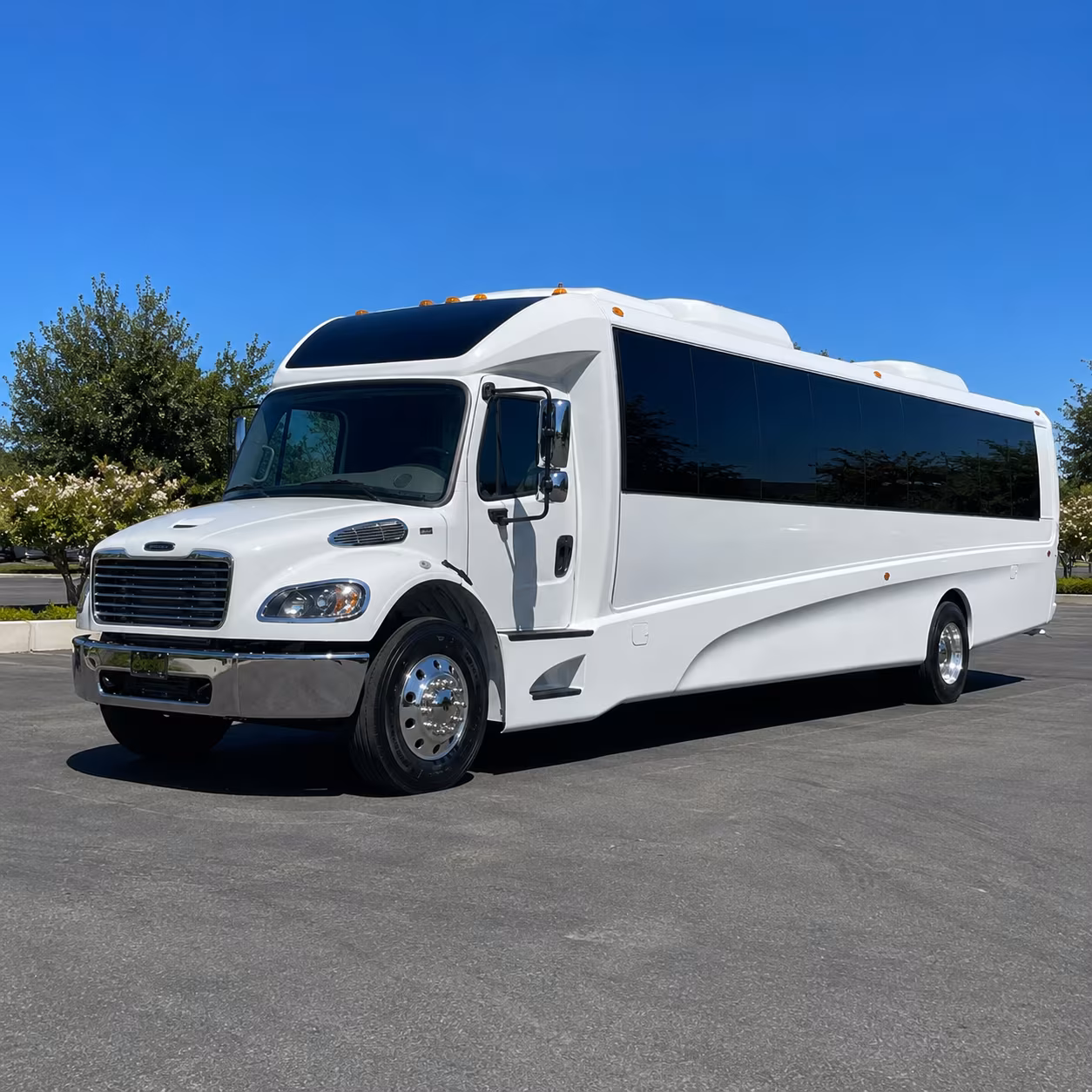 billings 28 passenger minibus