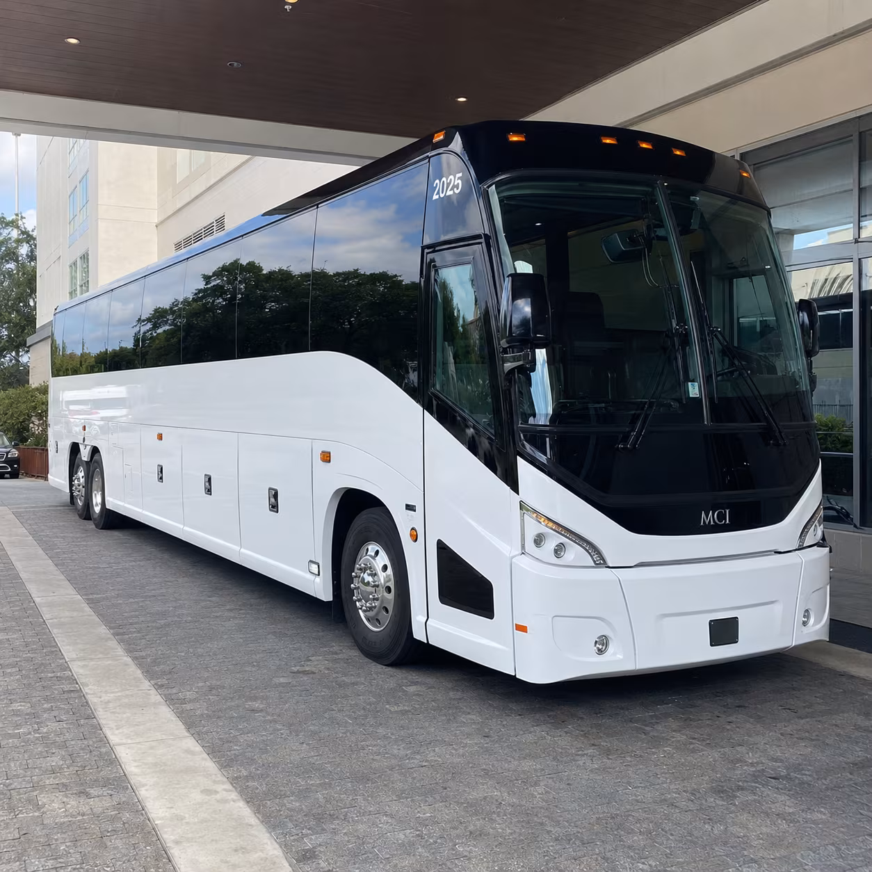 billings 54 passenger charter bus