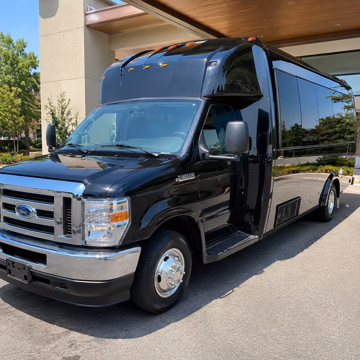 bus rentals for college and university field trips in billings
